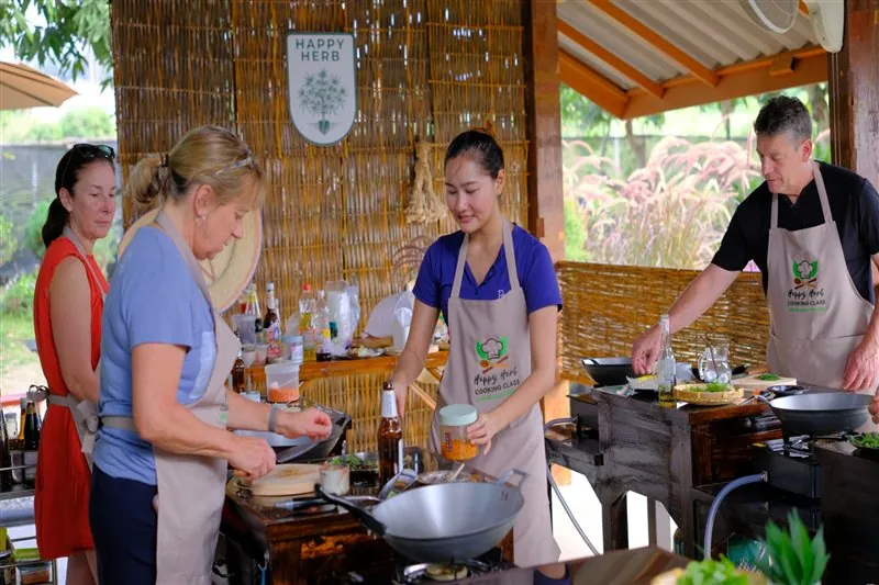 Friendly group lesson in the garden kitchen